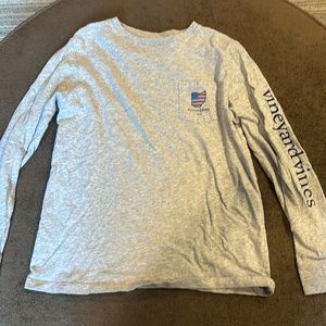 Vineyard Vines grey OHIO